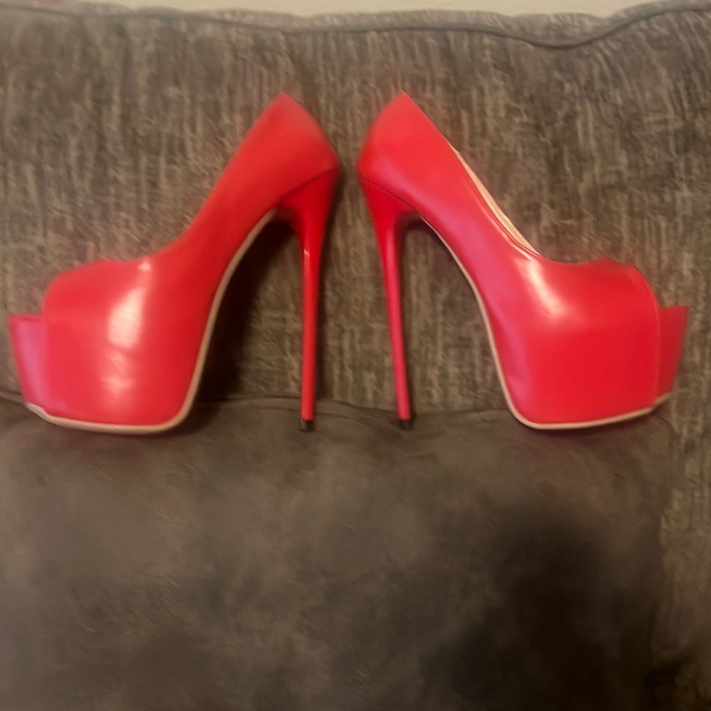 Open toe, never worn, spike 6 inch